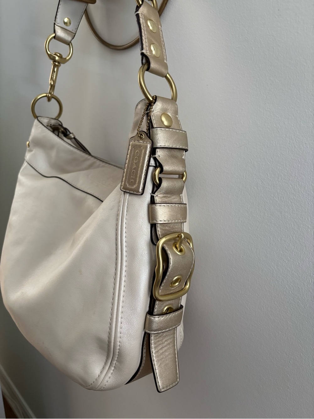 Coach Maggie White Leather Hobo Shoulder Bag Style 12939! - Picture 2 of 15